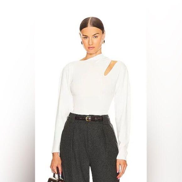 New BCBGeneration Cutout Sweater in Marshmallow Size S - Picture 1 of 10